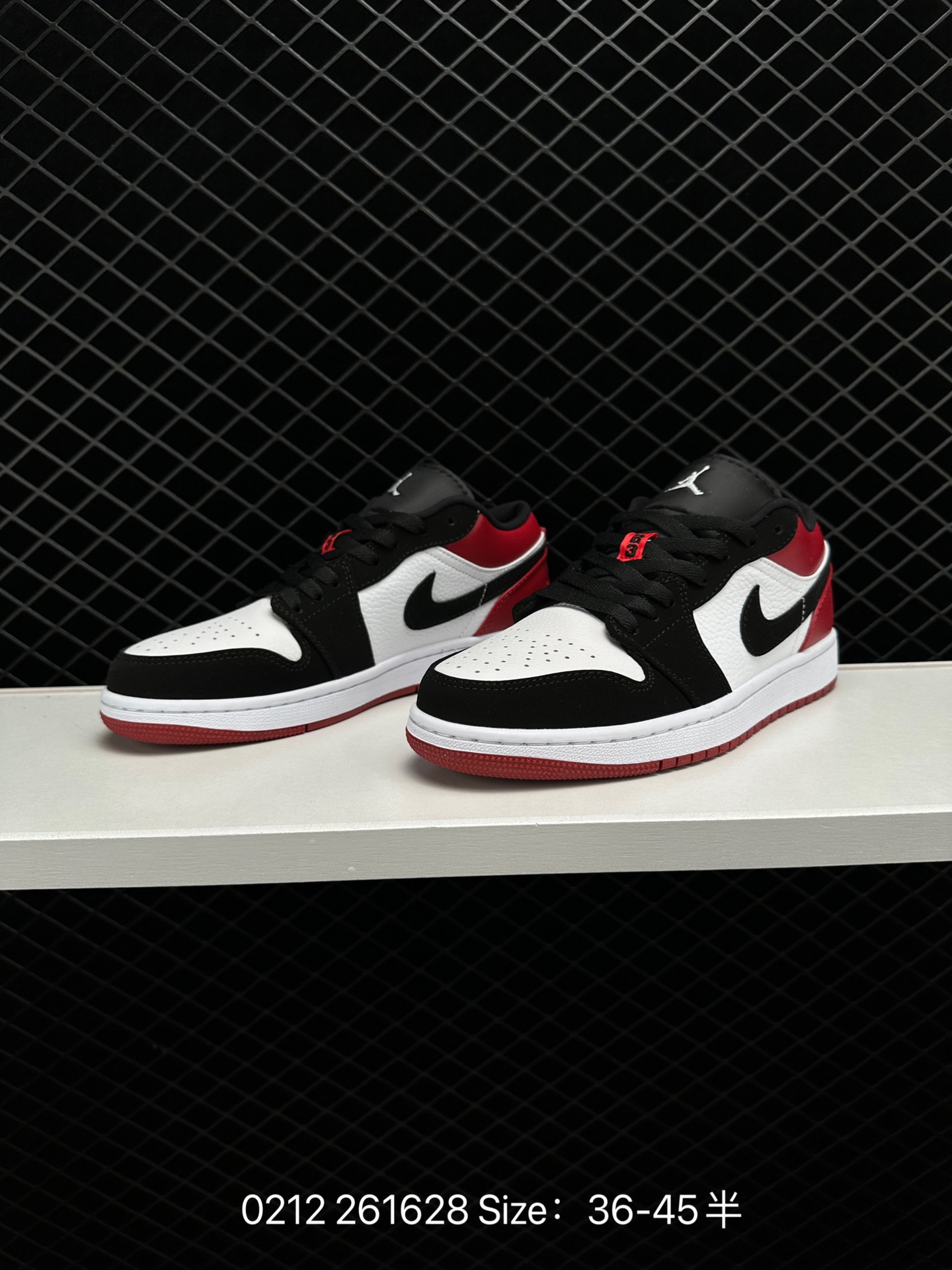 Air Jordan 1 Low “Black Toe”